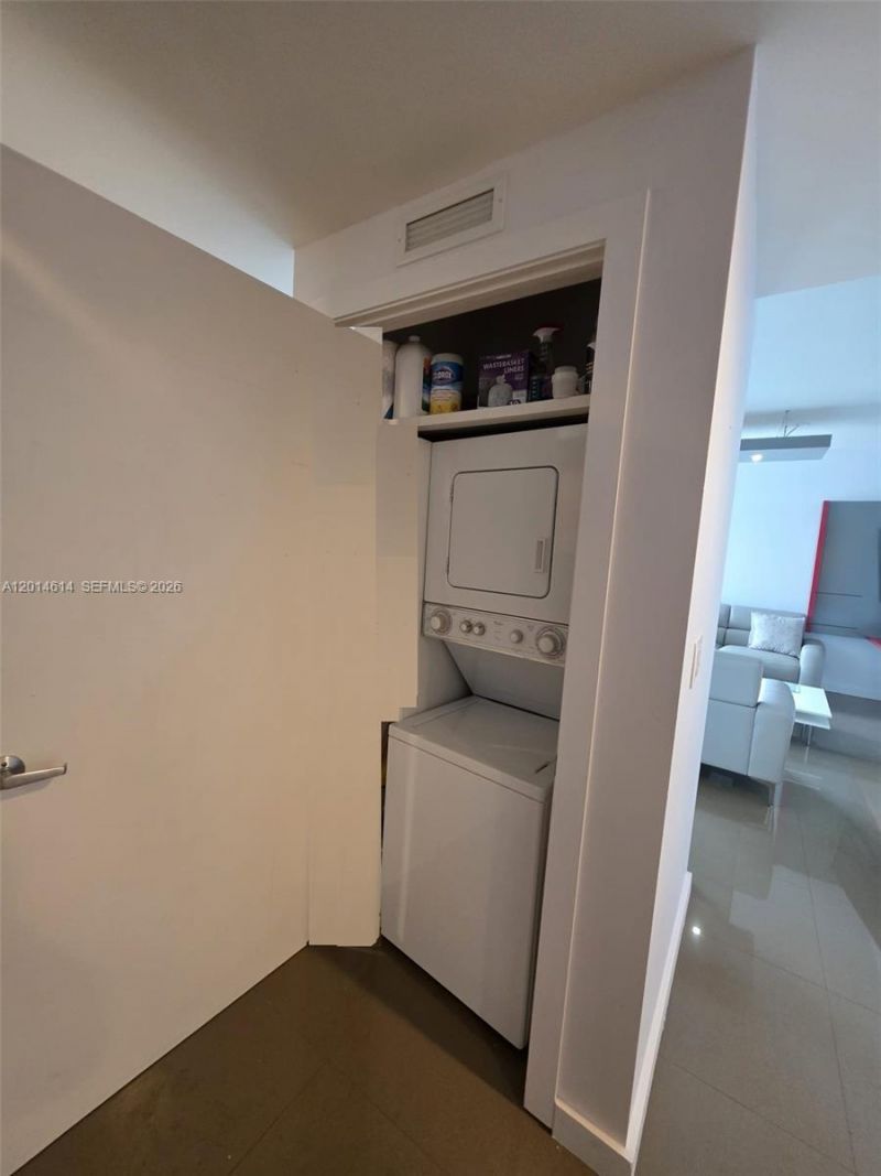 1060 Brickell Ave , Unit 2201, Miami, FL 33131 Photo