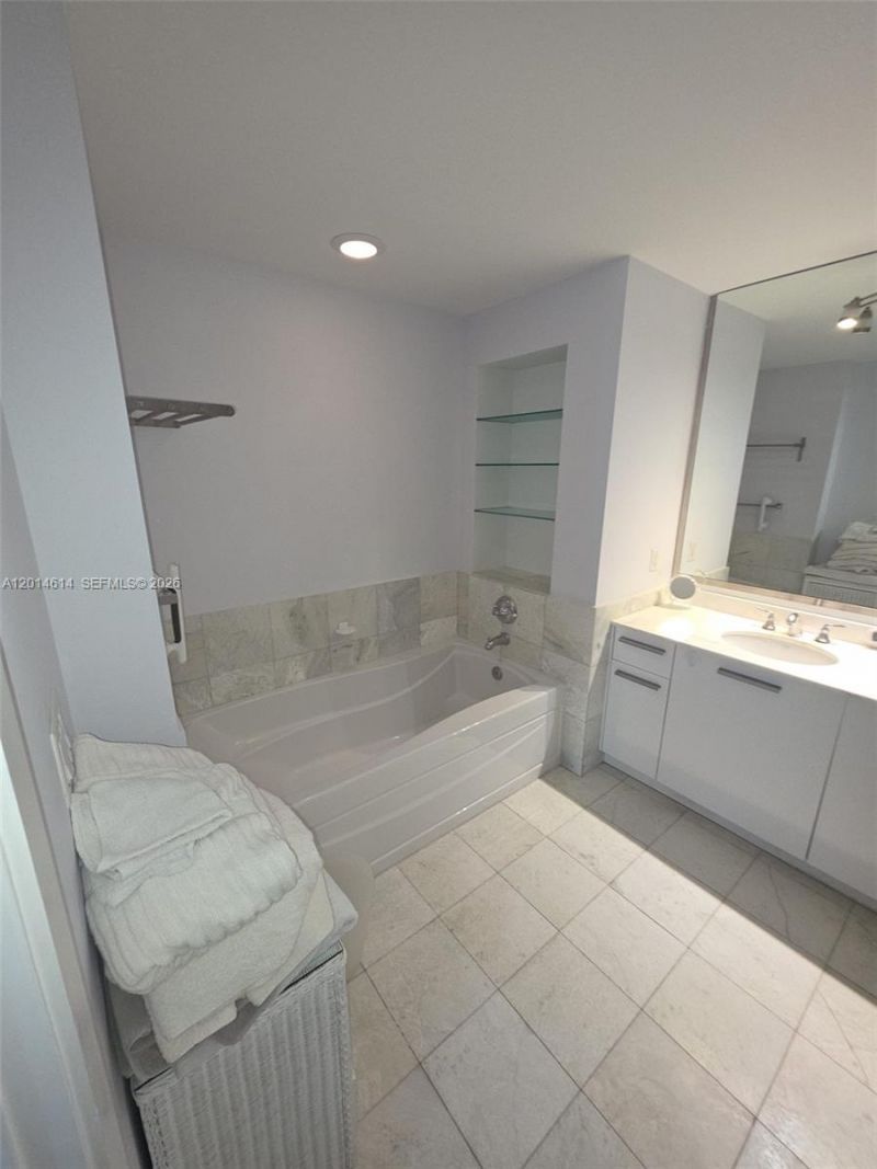 1060 Brickell Ave , Unit 2201, Miami, FL 33131 Photo