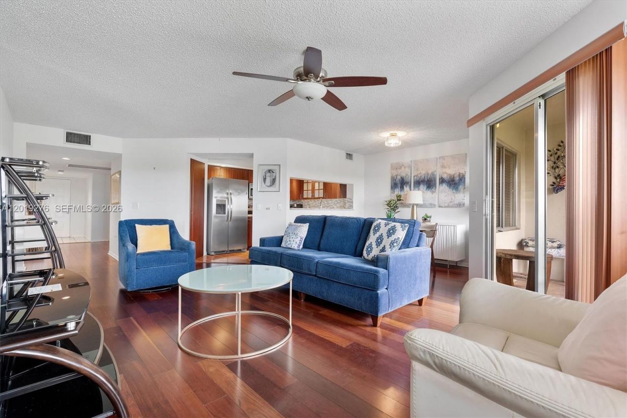13700 SW 14th St , Unit 411D, Pembroke Pines, FL 33027 Photo