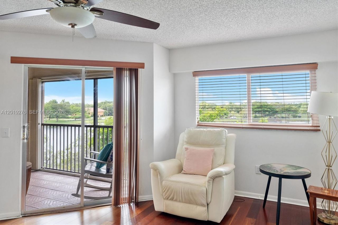 13700 SW 14th St , Unit 411D, Pembroke Pines, FL 33027 Photo