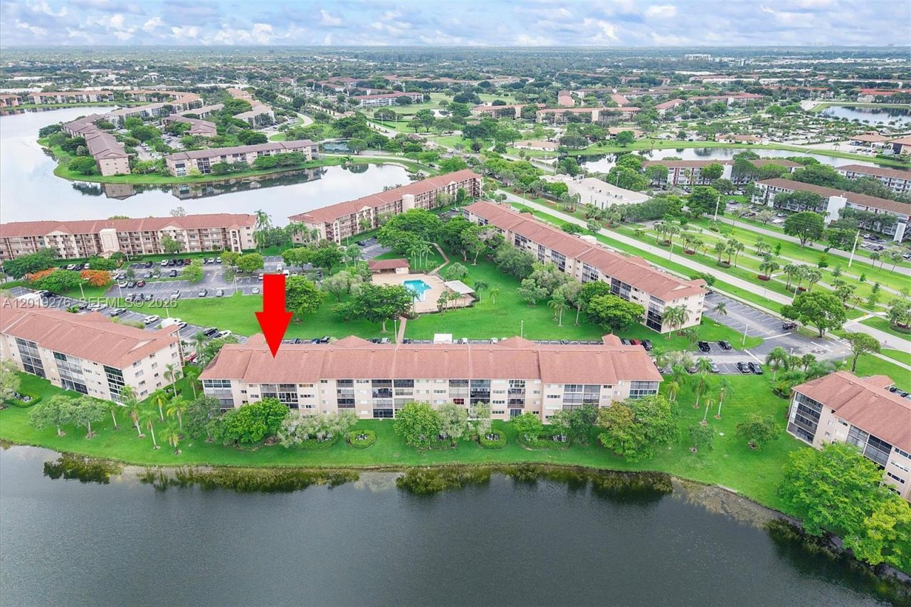 13700 SW 14th St , Unit 411D, Pembroke Pines, FL 33027 Photo