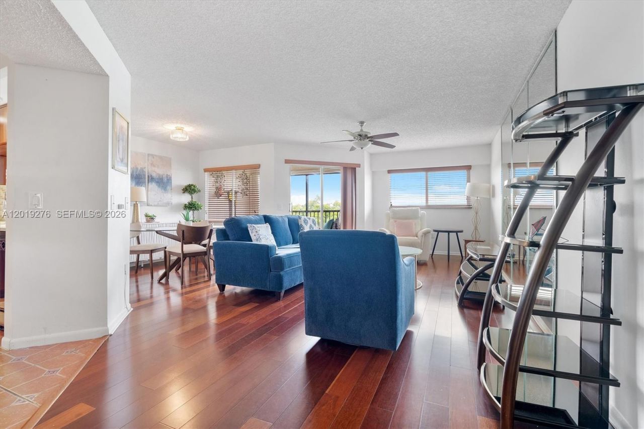 13700 SW 14th St , Unit 411D, Pembroke Pines, FL 33027 Photo