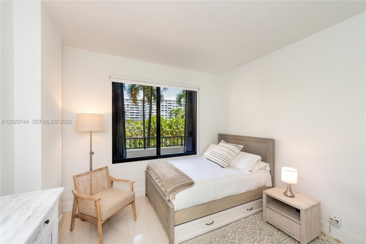 251 Crandon Blvd, Unit 227, Key Biscayne, FL 33149 Photo