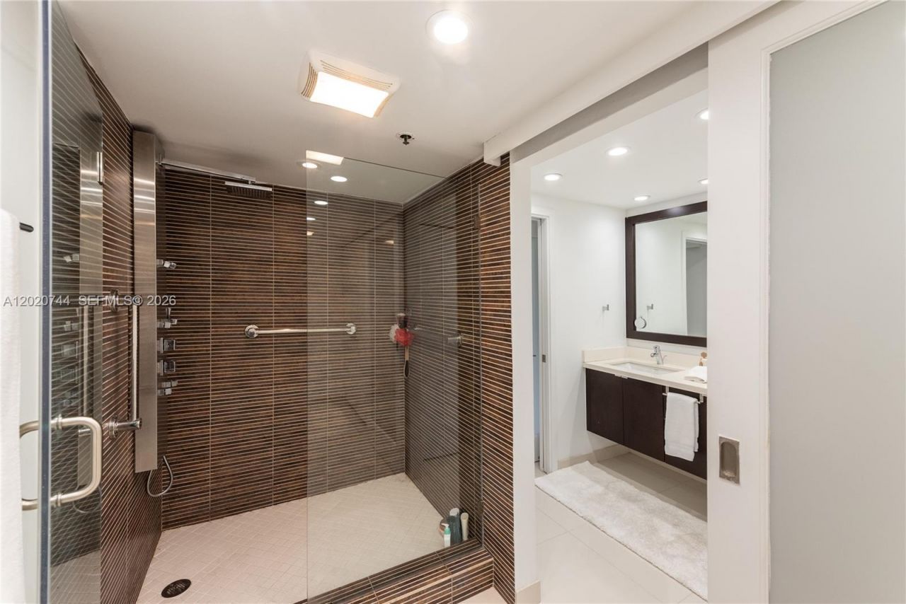 251 Crandon Blvd, Unit 227, Key Biscayne, FL 33149 Photo