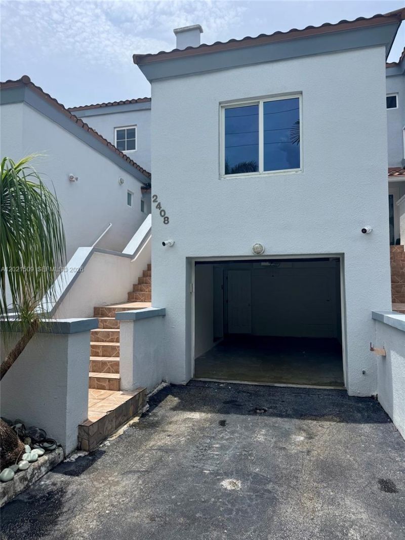2408 NE 135th St, Unit 2408, North Miami, FL 33181 Photo