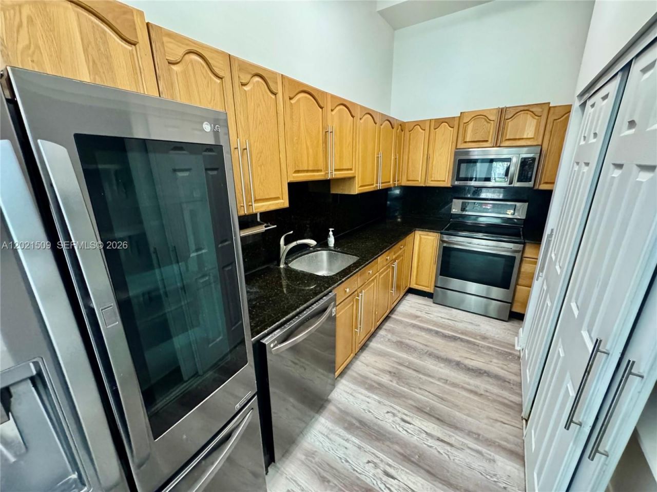 2408 NE 135th St, Unit 2408, North Miami, FL 33181 Photo