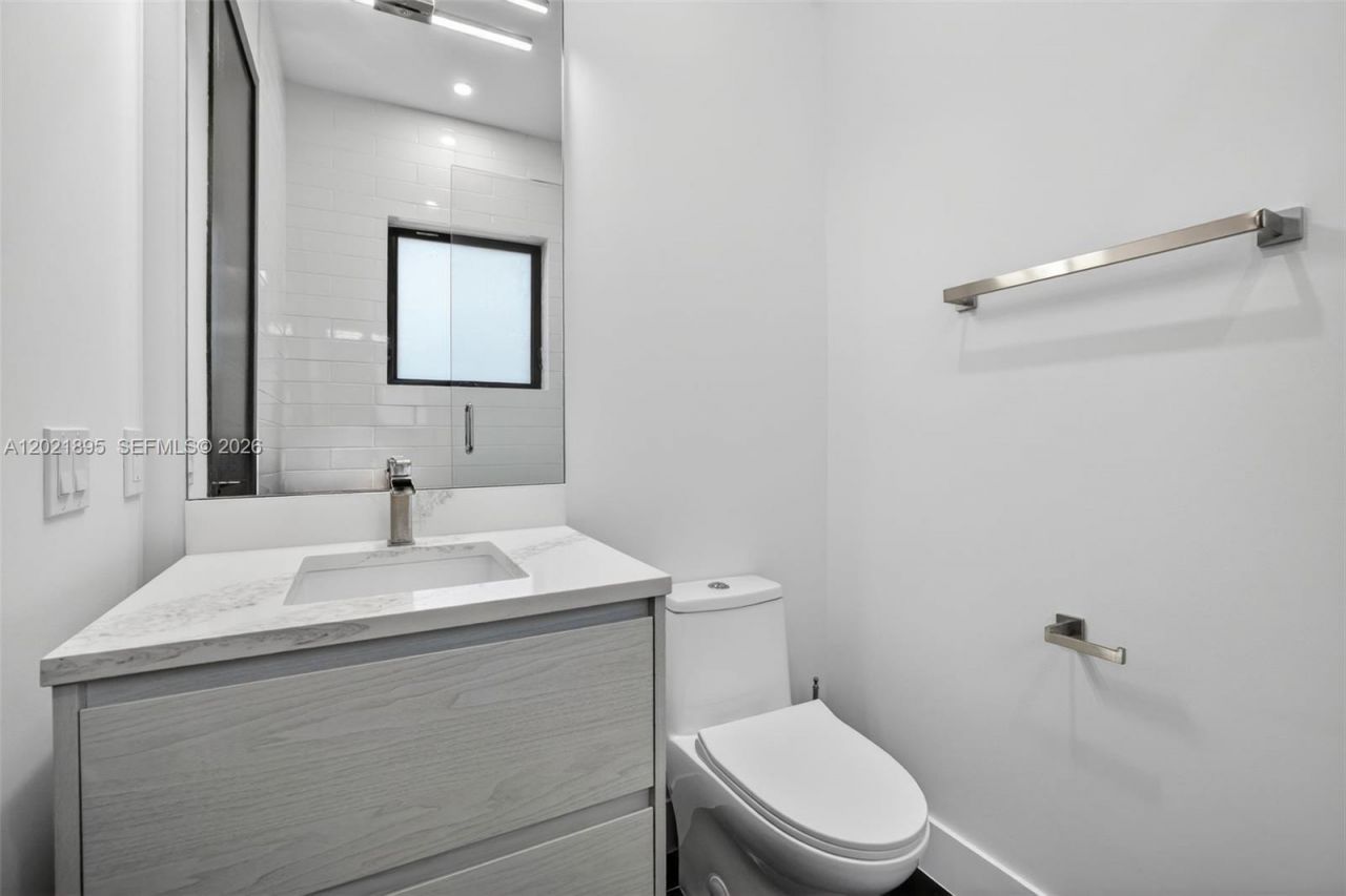 2751 NE 22nd Ct , Pompano Beach, FL 33062 Photo