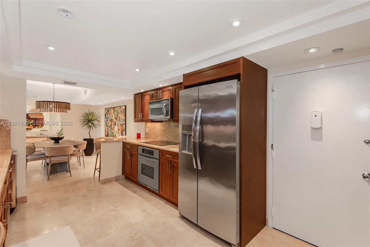 1121 Crandon Blvd , Unit E405, Key Biscayne, FL 33149 Photo