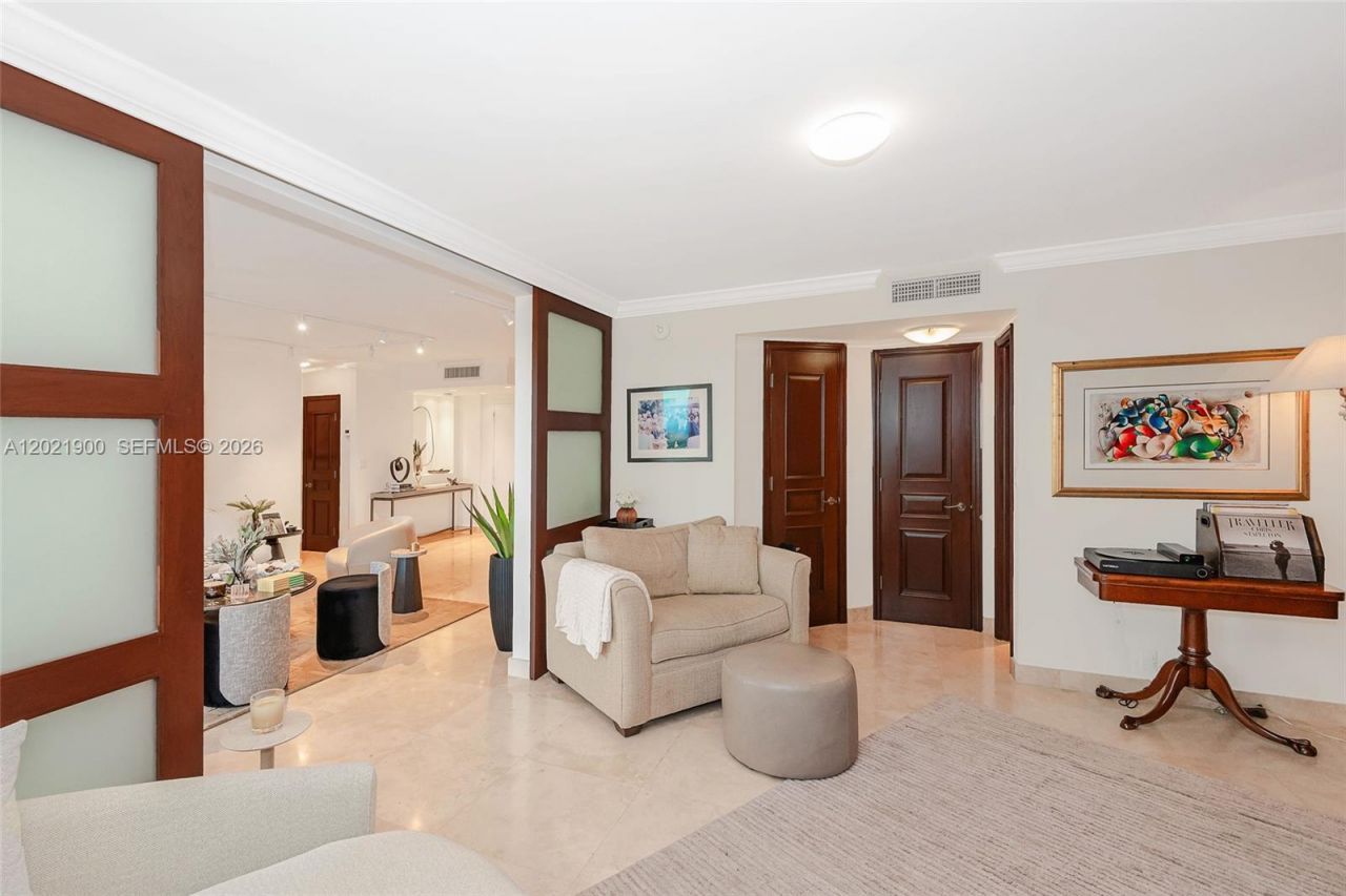 1121 Crandon Blvd , Unit E405, Key Biscayne, FL 33149 Photo