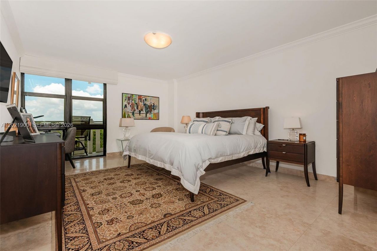 1121 Crandon Blvd , Unit E405, Key Biscayne, FL 33149 Photo