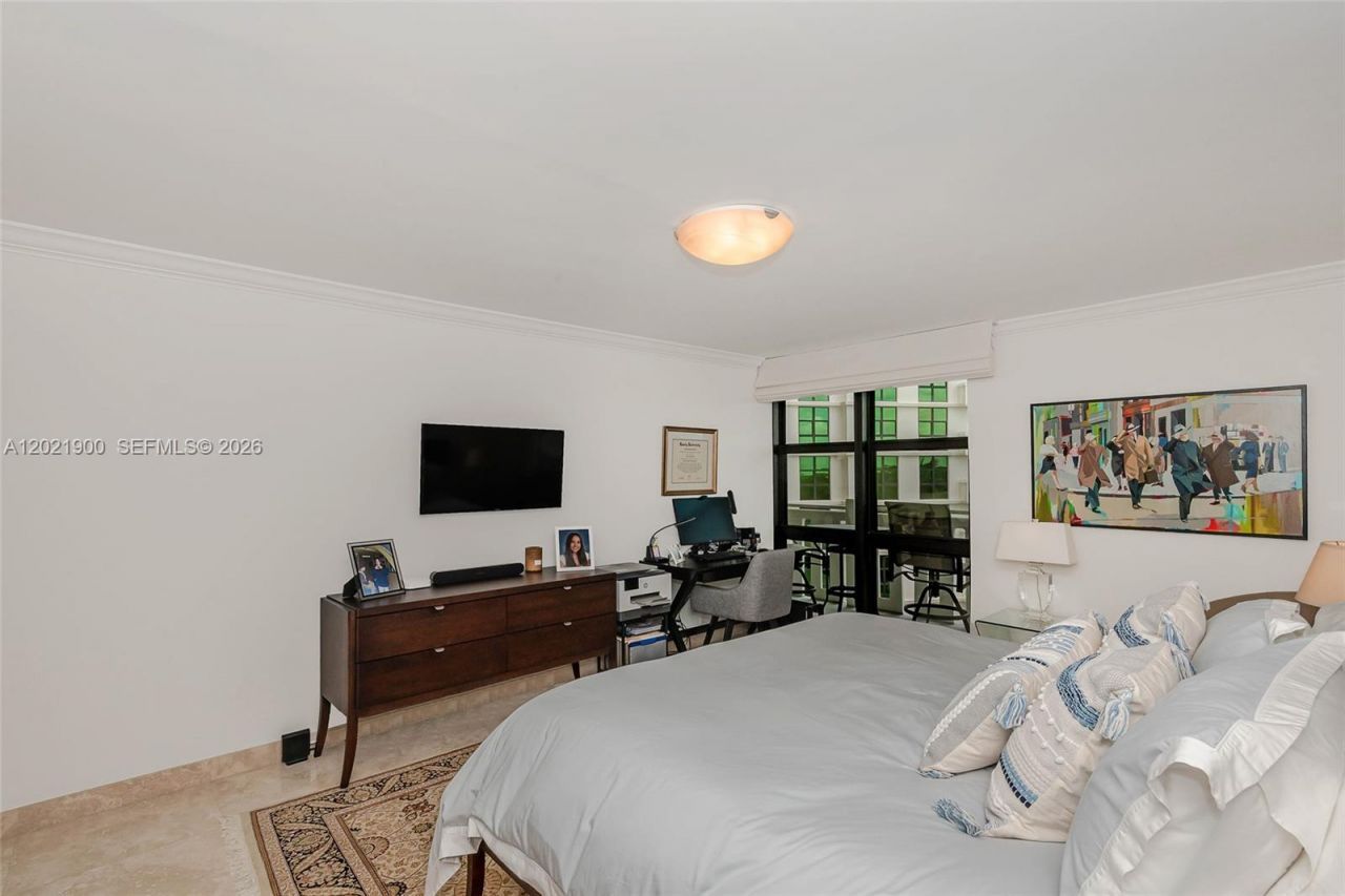 1121 Crandon Blvd , Unit E405, Key Biscayne, FL 33149 Photo