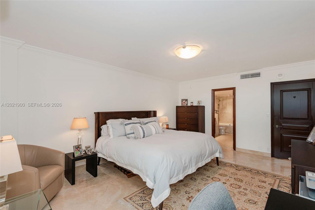 1121 Crandon Blvd , Unit E405, Key Biscayne, FL 33149 Photo