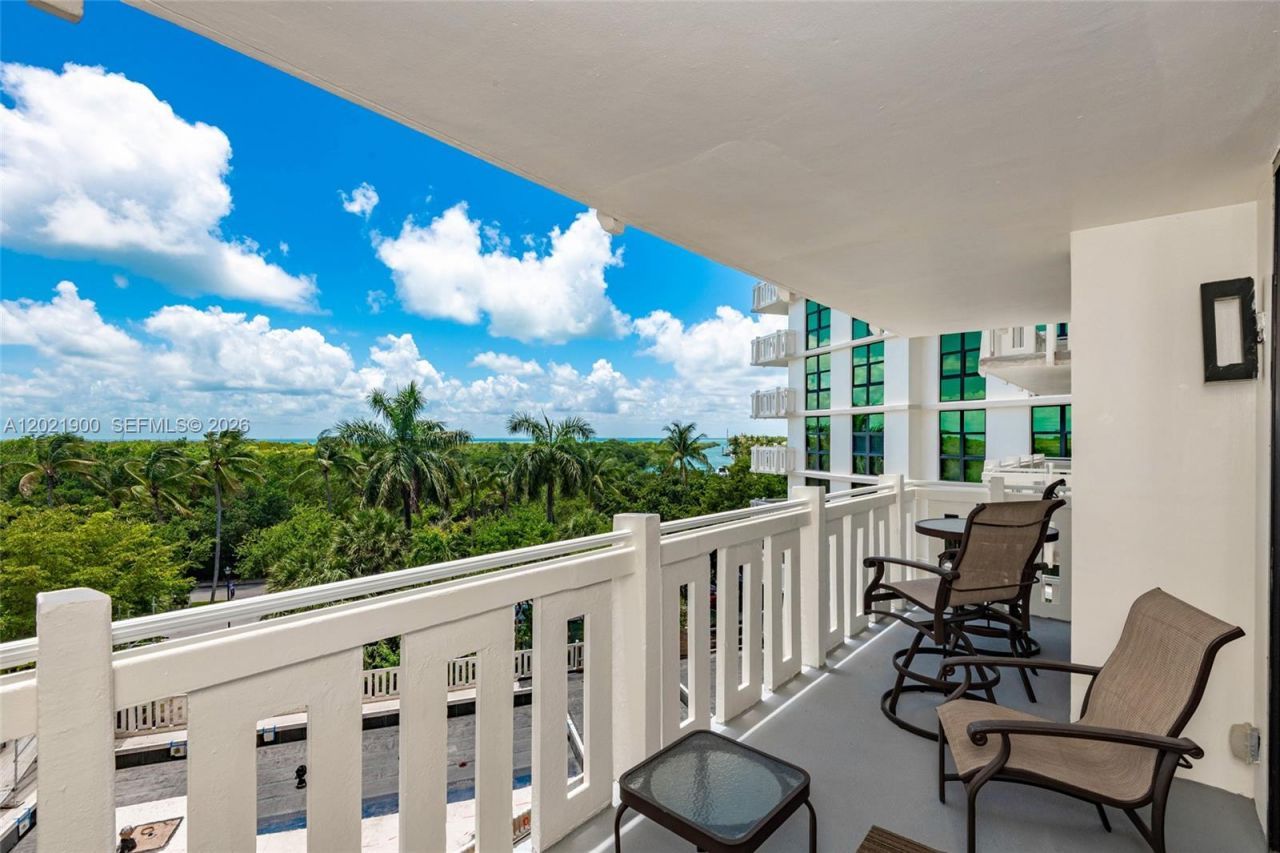 1121 Crandon Blvd , Unit E405, Key Biscayne, FL 33149 Photo