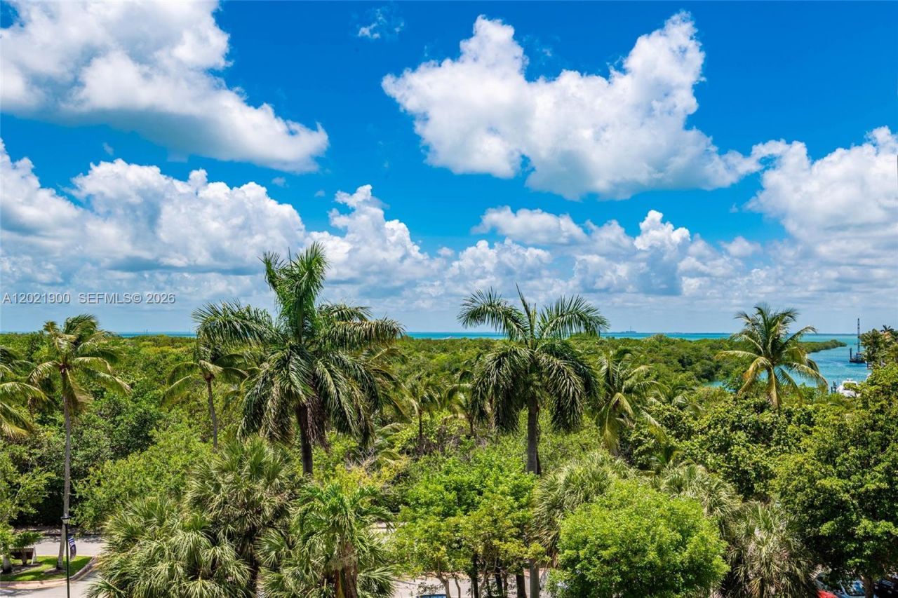 1121 Crandon Blvd , Unit E405, Key Biscayne, FL 33149 Photo