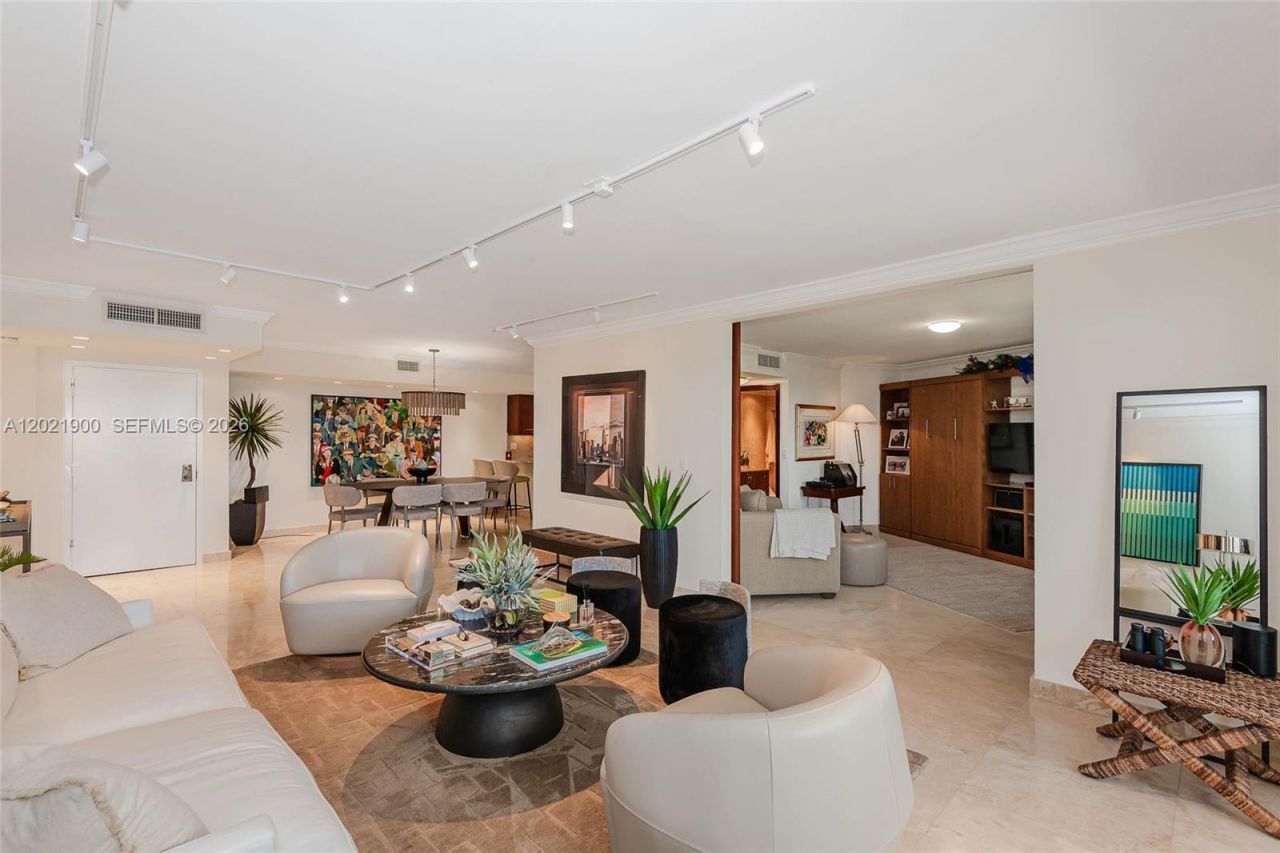 1121 Crandon Blvd , Unit E405, Key Biscayne, FL 33149 Photo