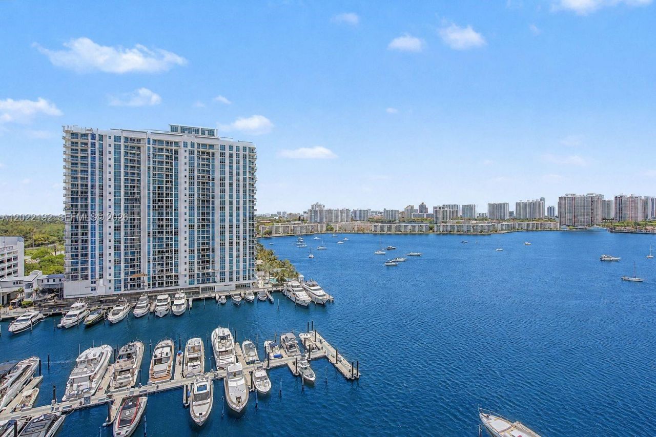 17111 Biscayne Blvd, Unit 1405/07, North Miami Beach, FL 33160 Photo