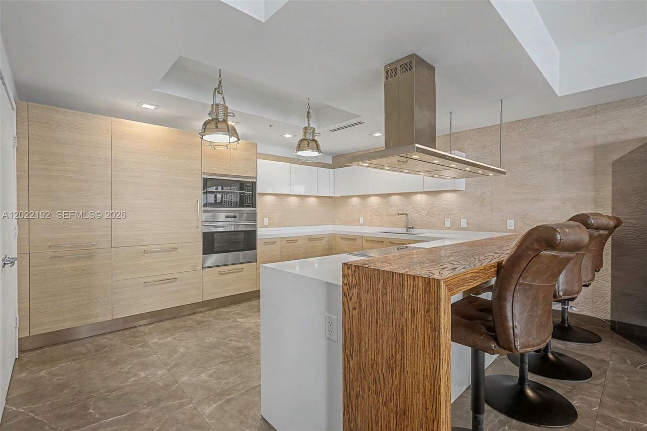 17111 Biscayne Blvd, Unit 1405/07, North Miami Beach, FL 33160 Photo