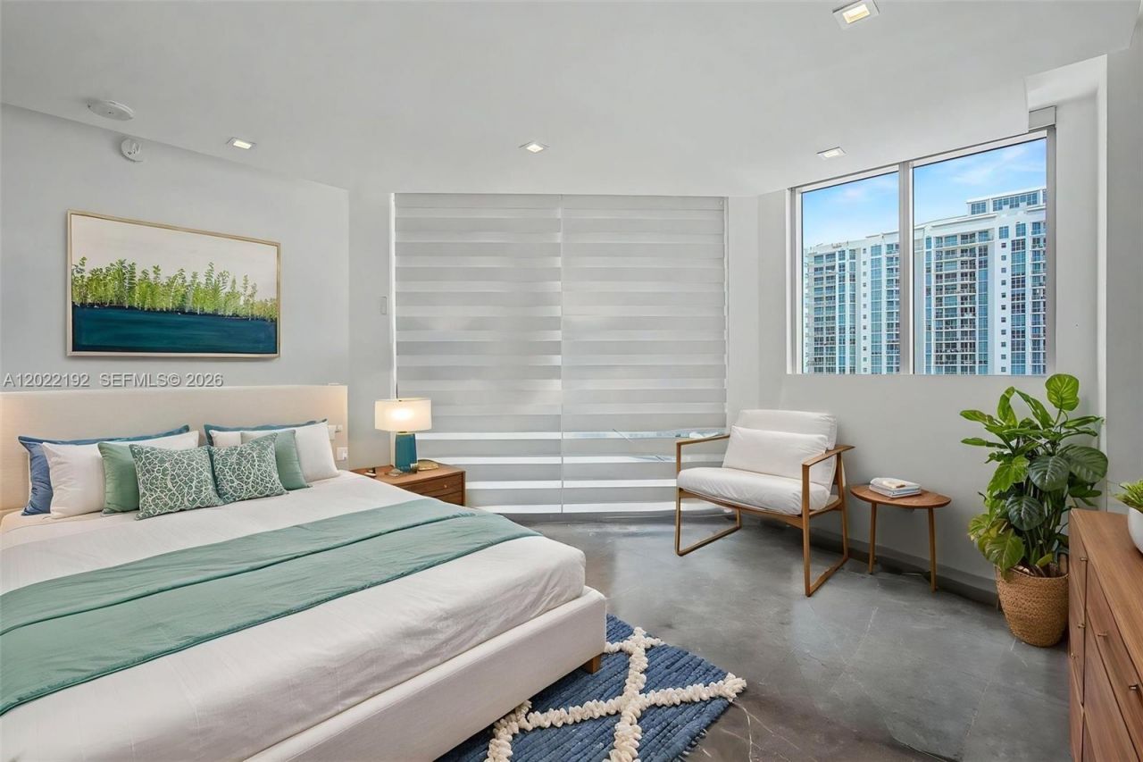 17111 Biscayne Blvd, Unit 1405/07, North Miami Beach, FL 33160 Photo