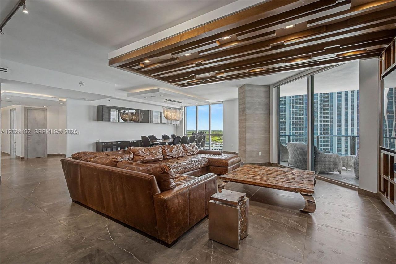 17111 Biscayne Blvd, Unit 1405/07, North Miami Beach, FL 33160 Photo
