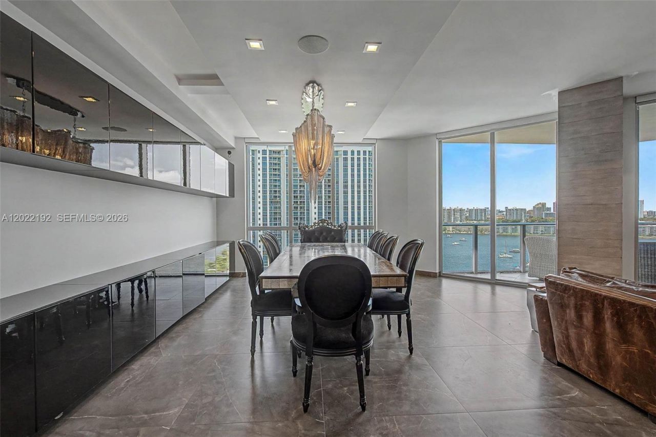 17111 Biscayne Blvd, Unit 1405/07, North Miami Beach, FL 33160 Photo