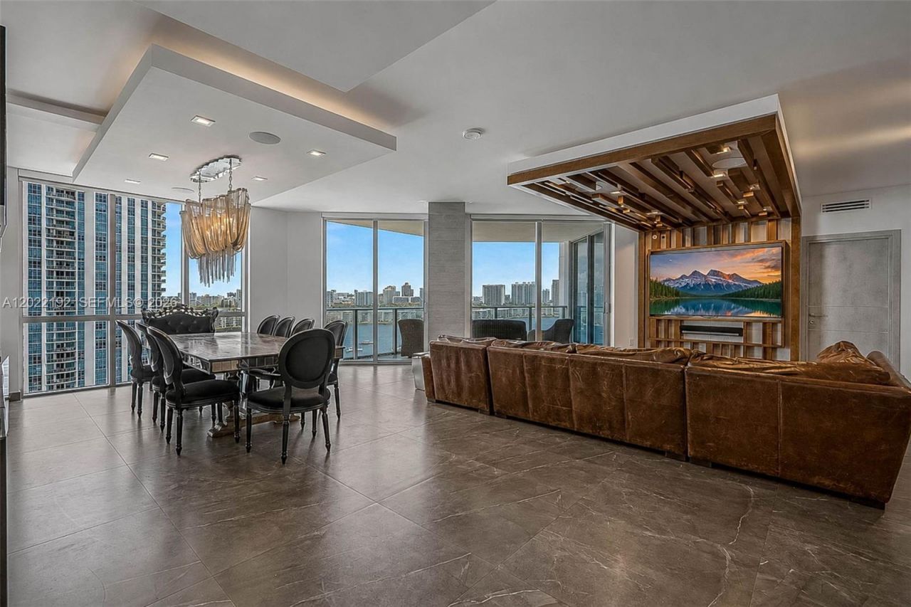 17111 Biscayne Blvd, Unit 1405/07, North Miami Beach, FL 33160 Photo