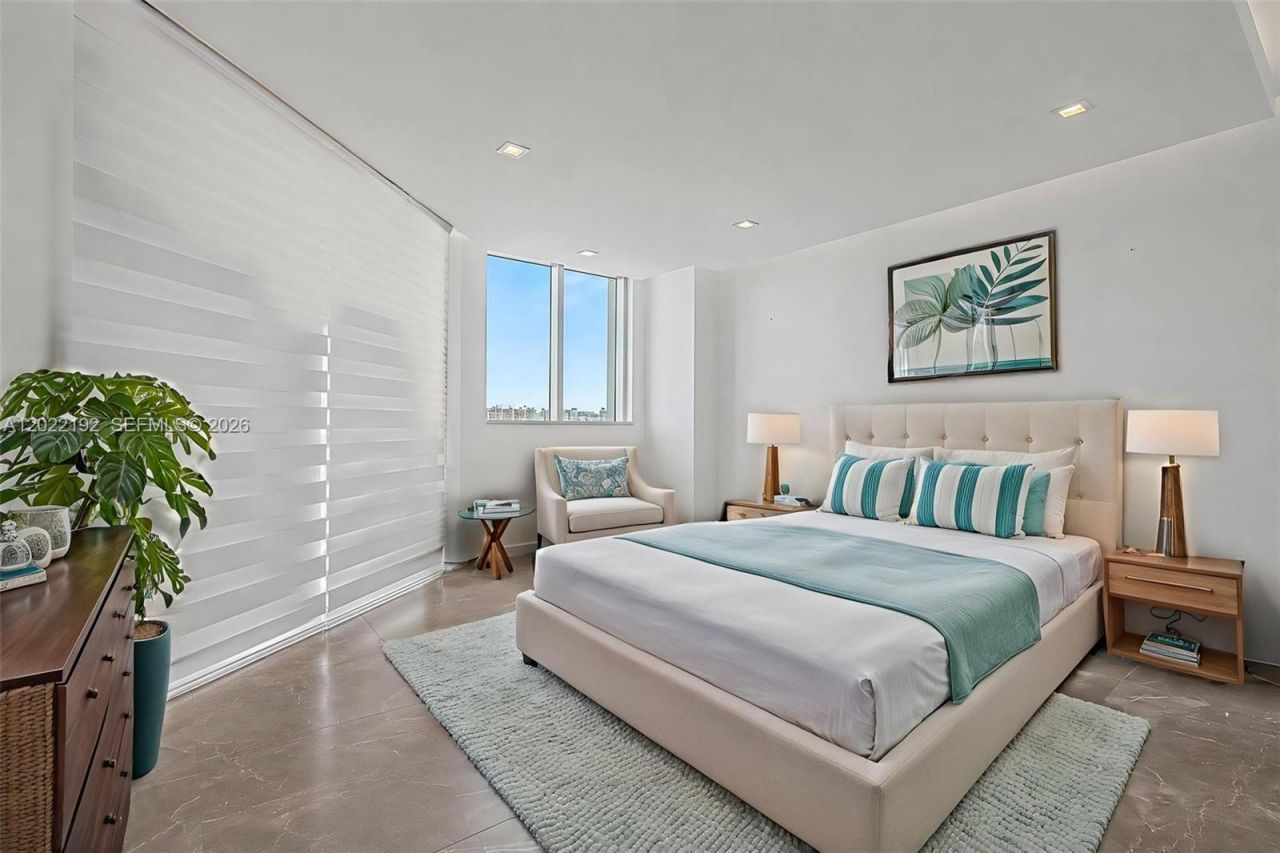 17111 Biscayne Blvd, Unit 1405/07, North Miami Beach, FL 33160 Photo