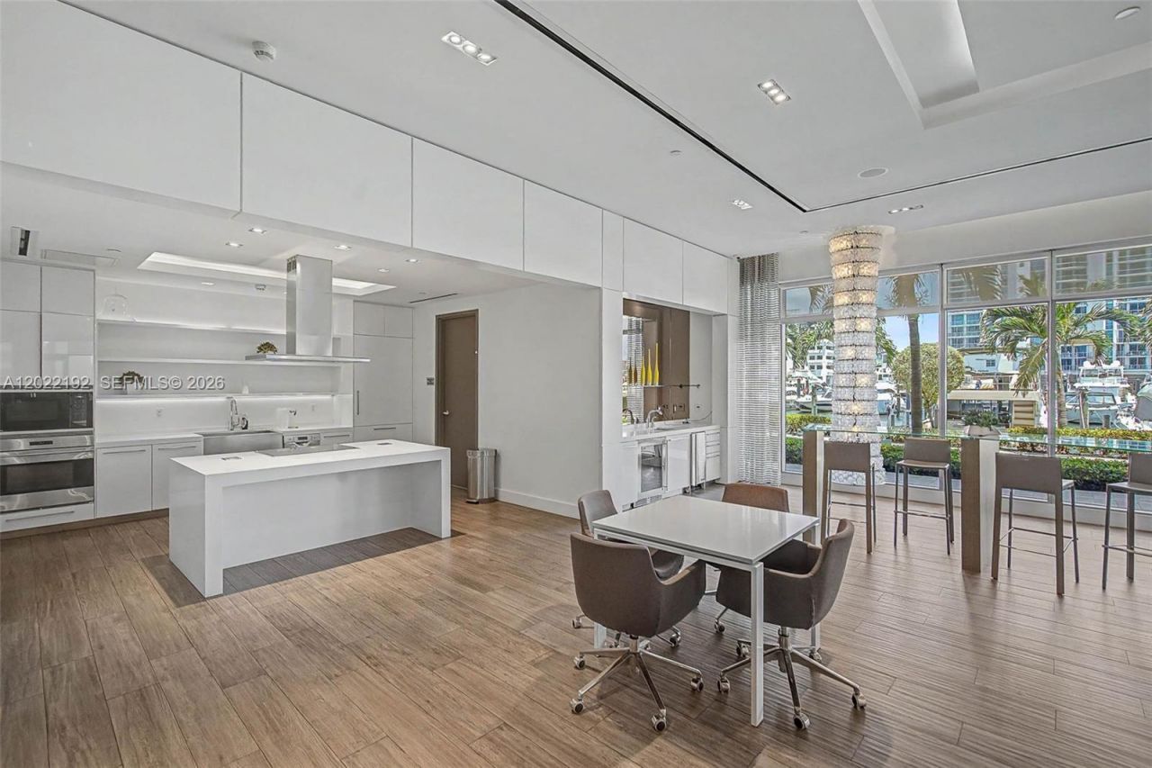 17111 Biscayne Blvd, Unit 1405/07, North Miami Beach, FL 33160 Photo
