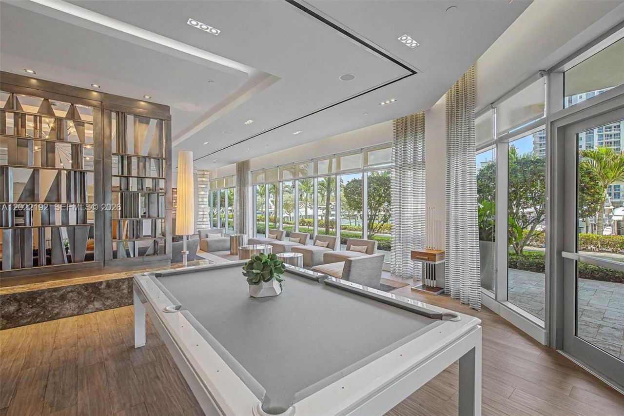 17111 Biscayne Blvd, Unit 1405/07, North Miami Beach, FL 33160 Photo