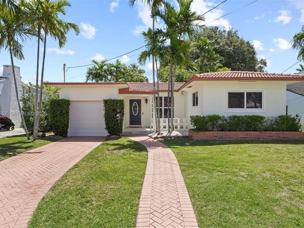 8927 Carlyle Ave, Surfside, FL 33154