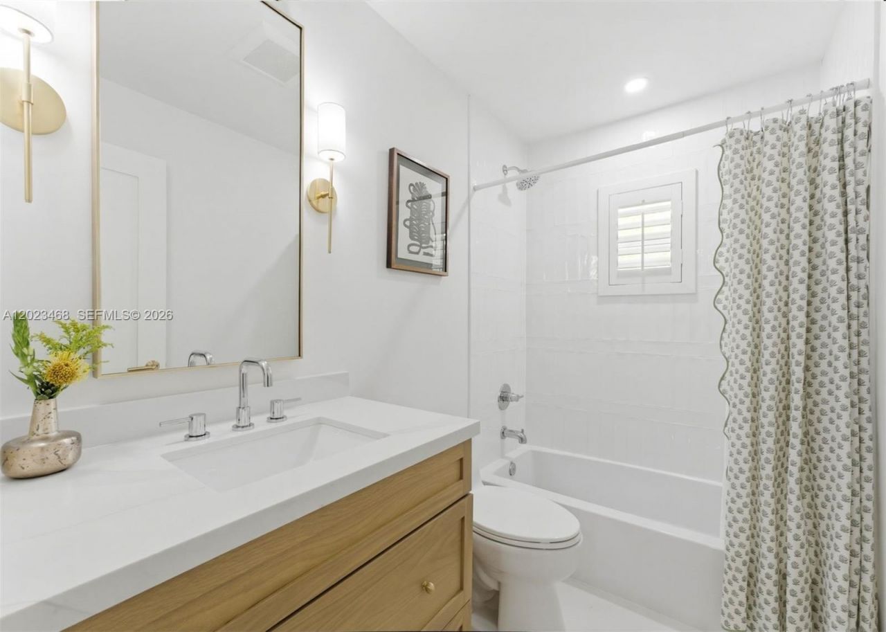 7350 SW 65th Ave , South Miami, FL 33143 Photo