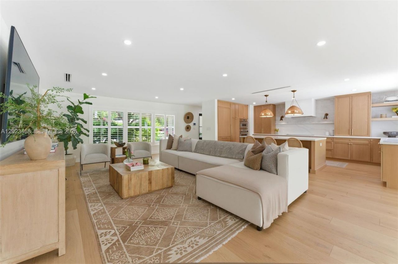 7350 SW 65th Ave , South Miami, FL 33143 Photo