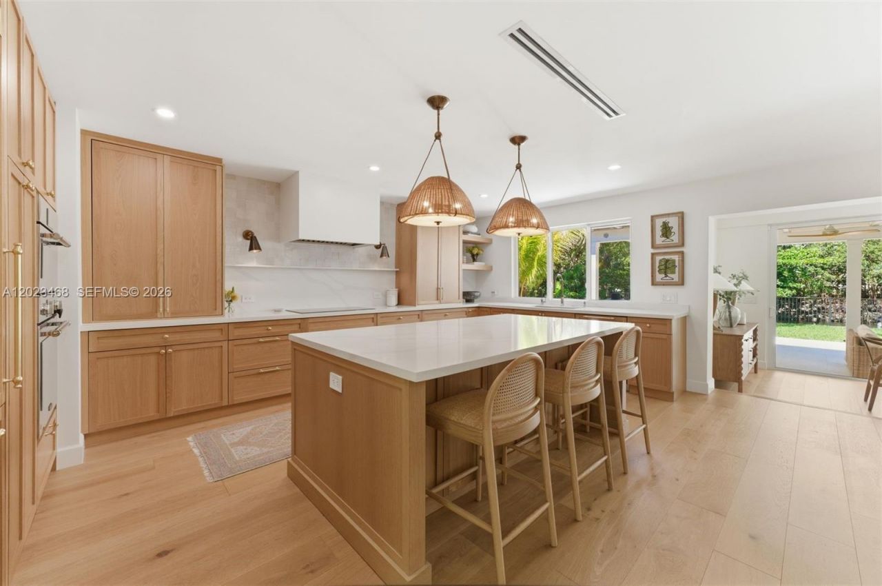 7350 SW 65th Ave , South Miami, FL 33143 Photo
