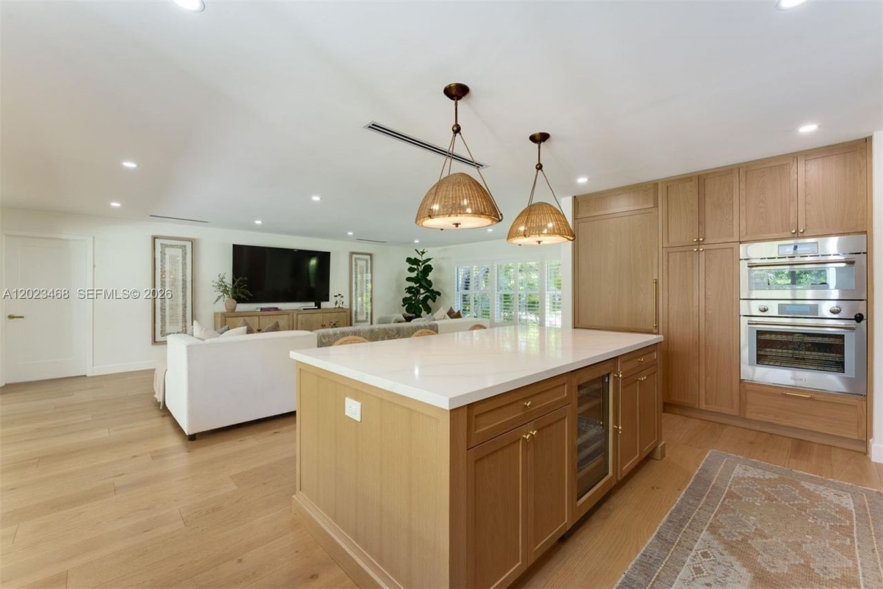 7350 SW 65th Ave , South Miami, FL 33143 Photo
