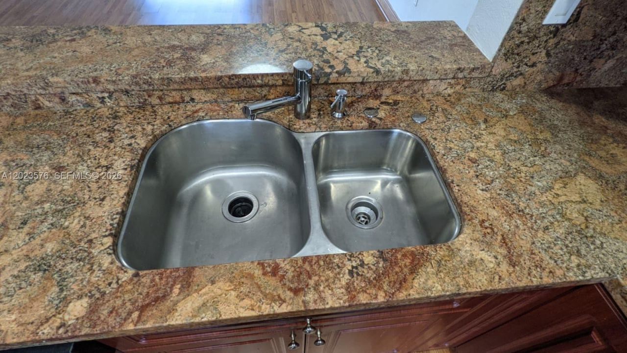 10052 NW 41st St , Unit 51-5, Doral, FL 33178 Photo