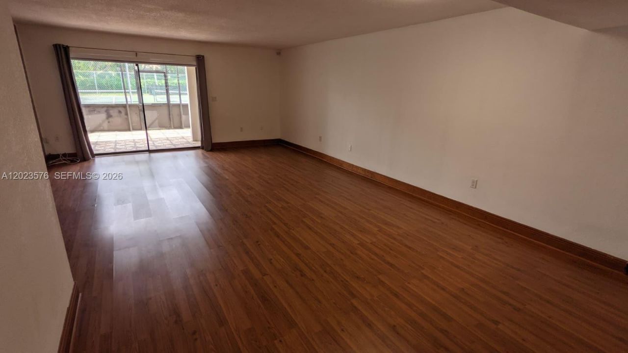 10052 NW 41st St , Unit 51-5, Doral, FL 33178 Photo