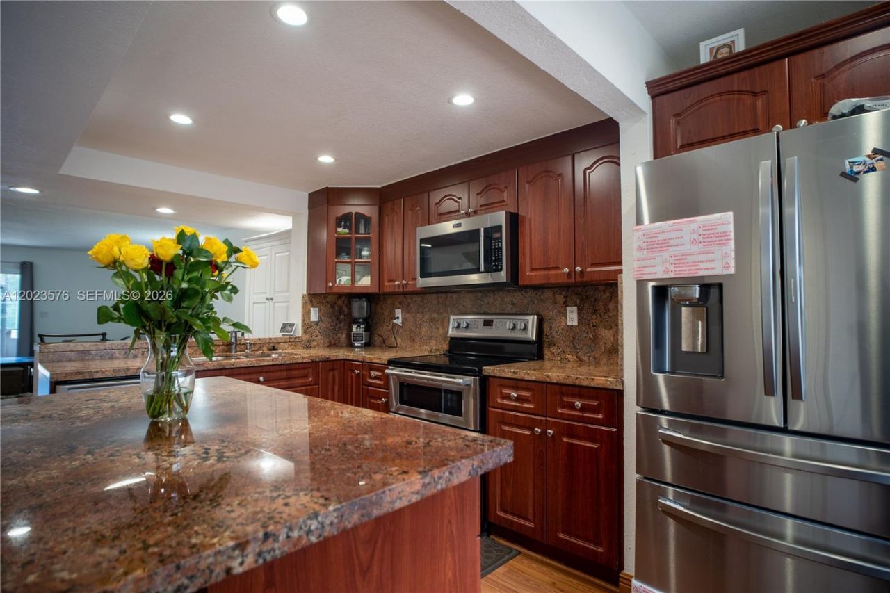 10052 NW 41st St , Unit 51-5, Doral, FL 33178 Photo