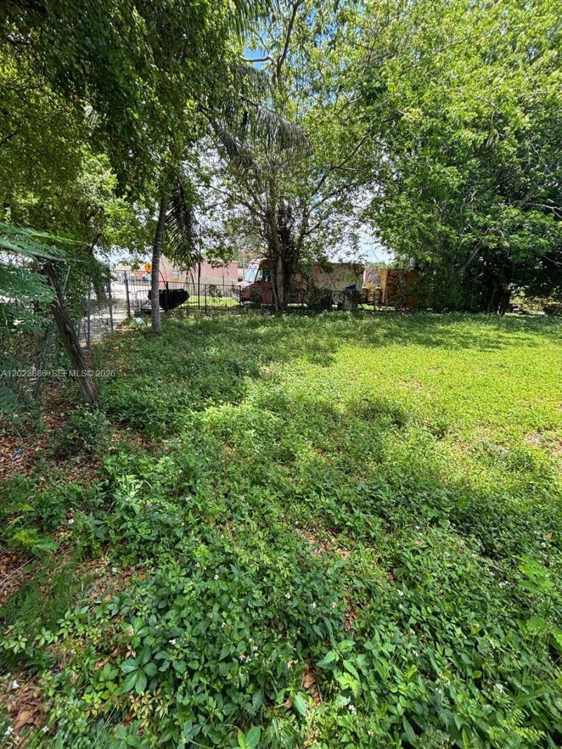 665 NW 43rd St, Miami, FL 33127 Photo