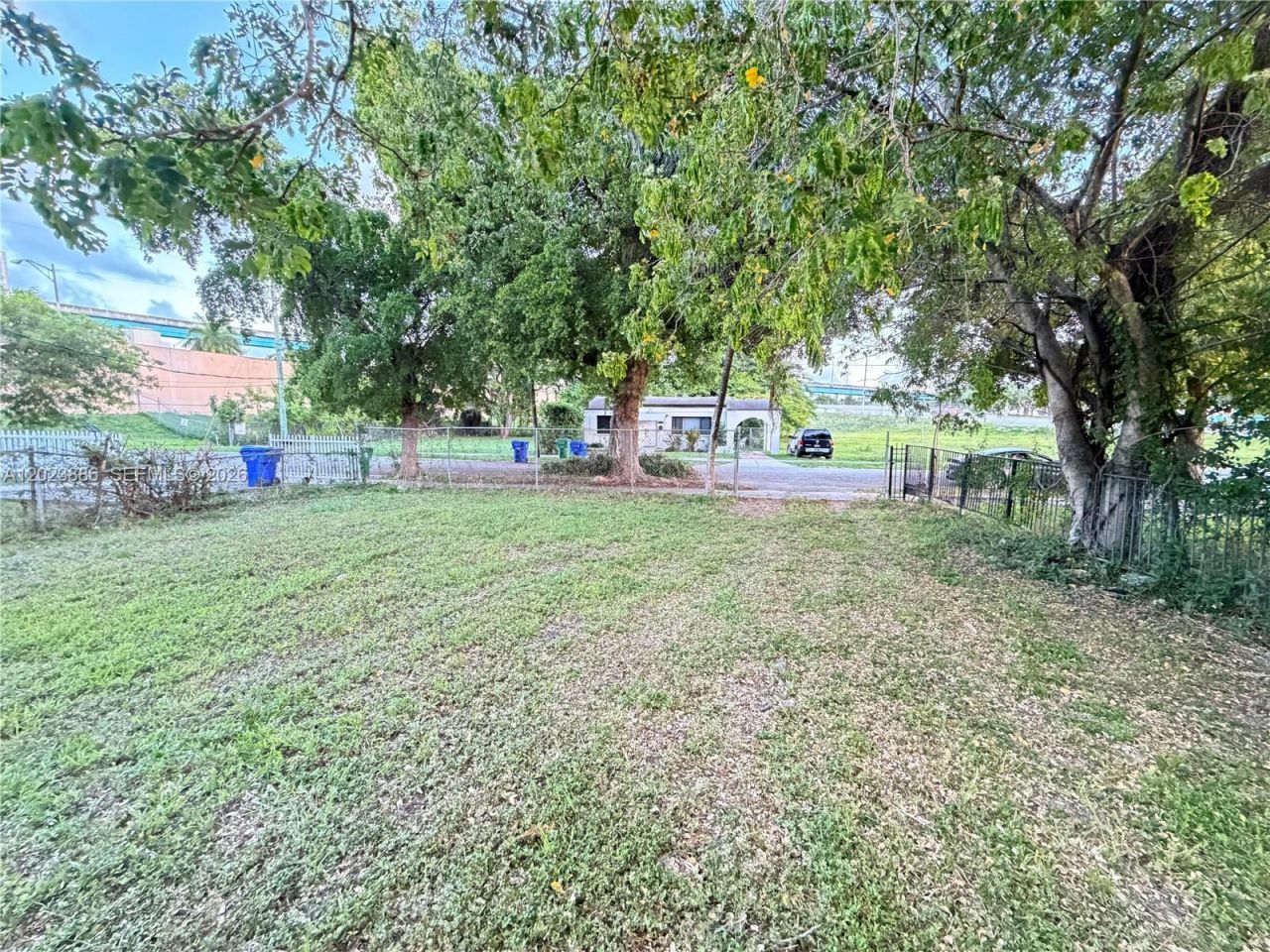 665 NW 43rd St, Miami, FL 33127 Photo