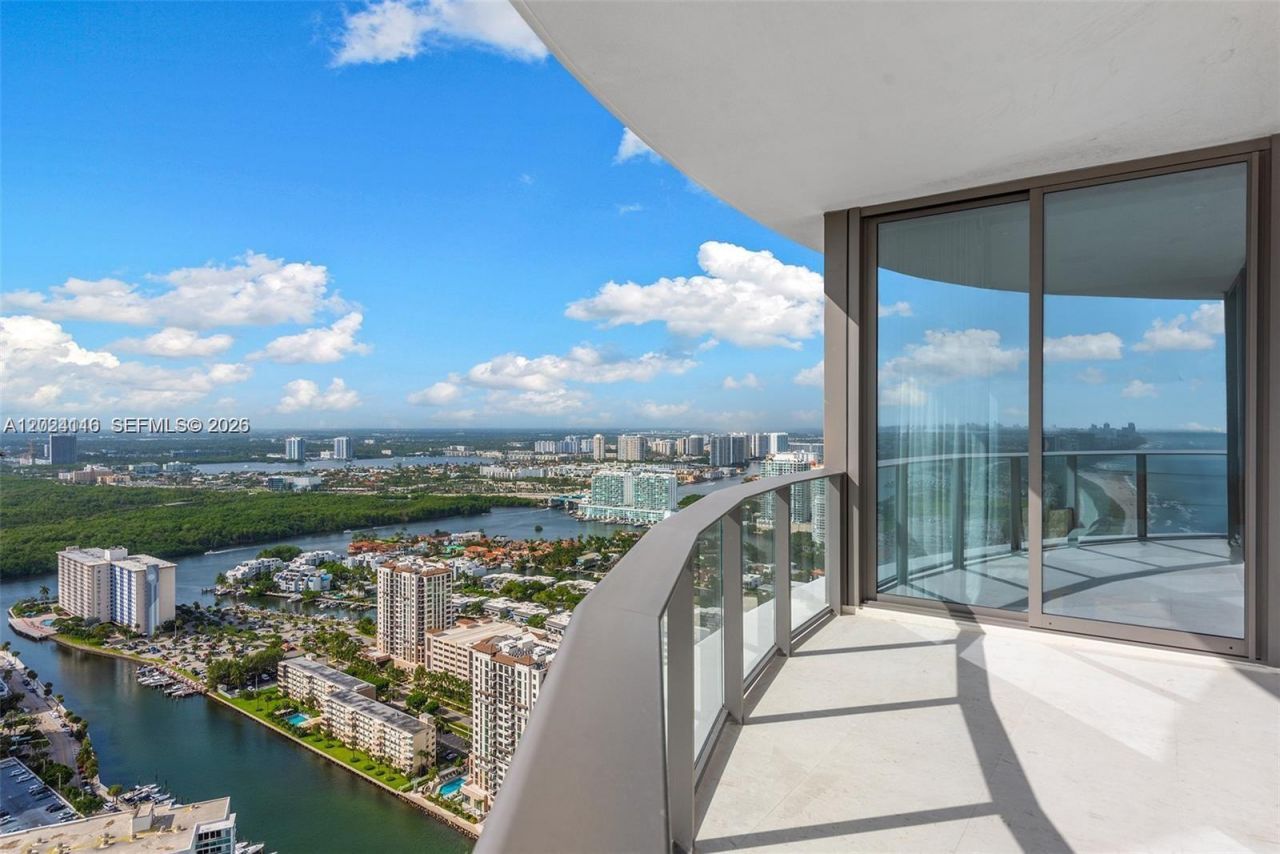 15701 Collins Ave , Unit 4105, Sunny Isles Beach, FL 33160 Photo