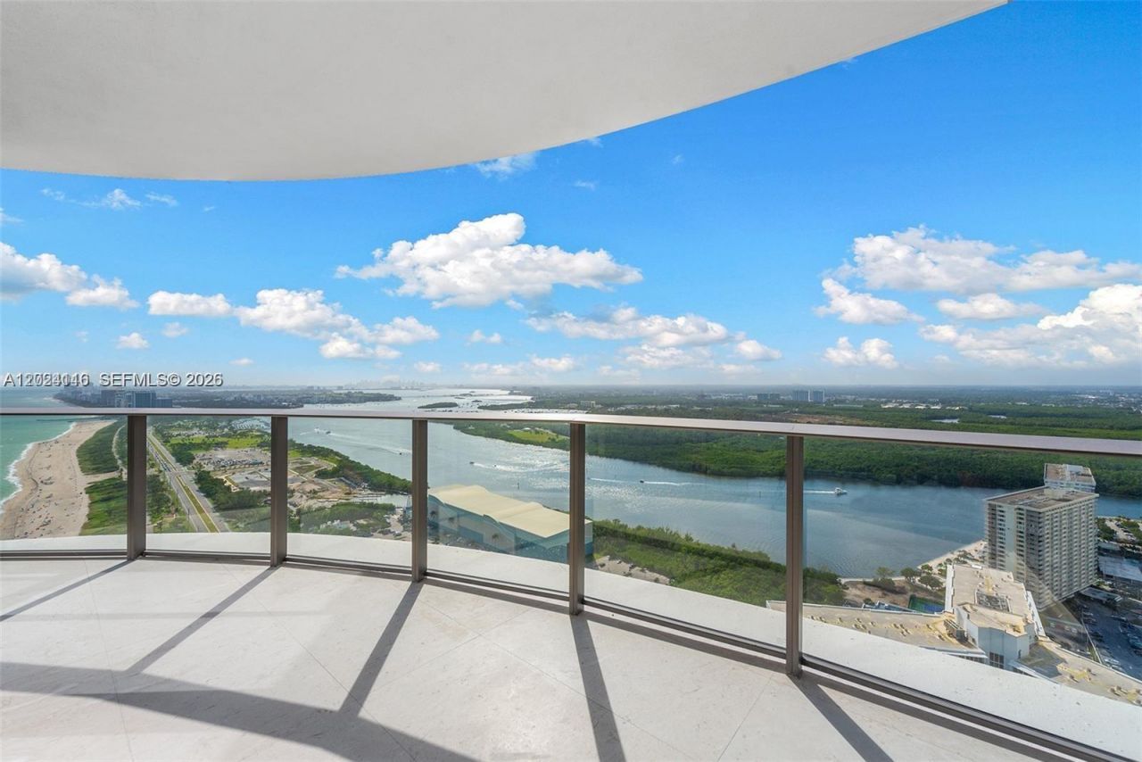 15701 Collins Ave , Unit 4105, Sunny Isles Beach, FL 33160 Photo