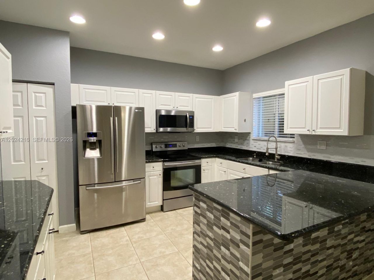 8775 SW 221st Ter, Cutler Bay, FL 33190 Photo