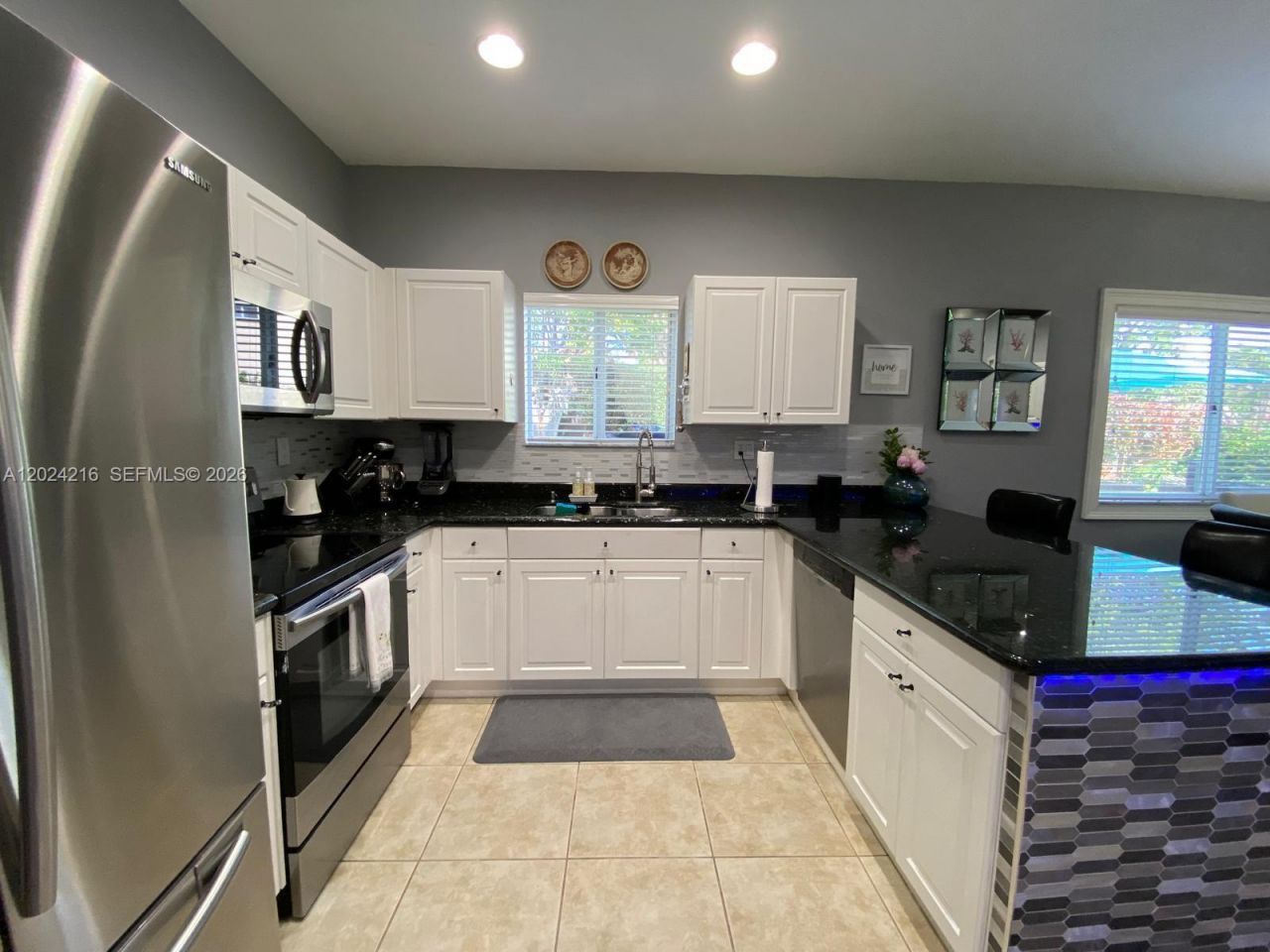 8775 SW 221st Ter, Cutler Bay, FL 33190 Photo