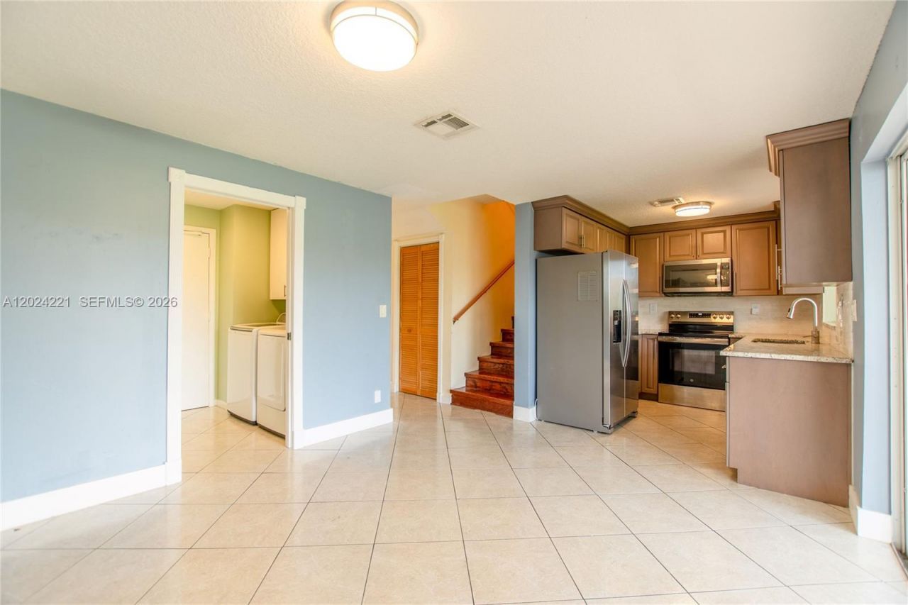 9803 NW 37th St, Sunrise, FL 33351 Photo