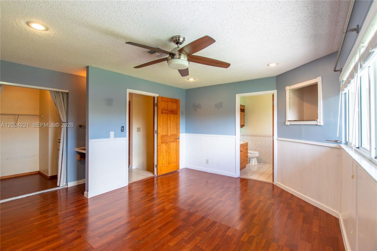 9803 NW 37th St, Sunrise, FL 33351 Photo