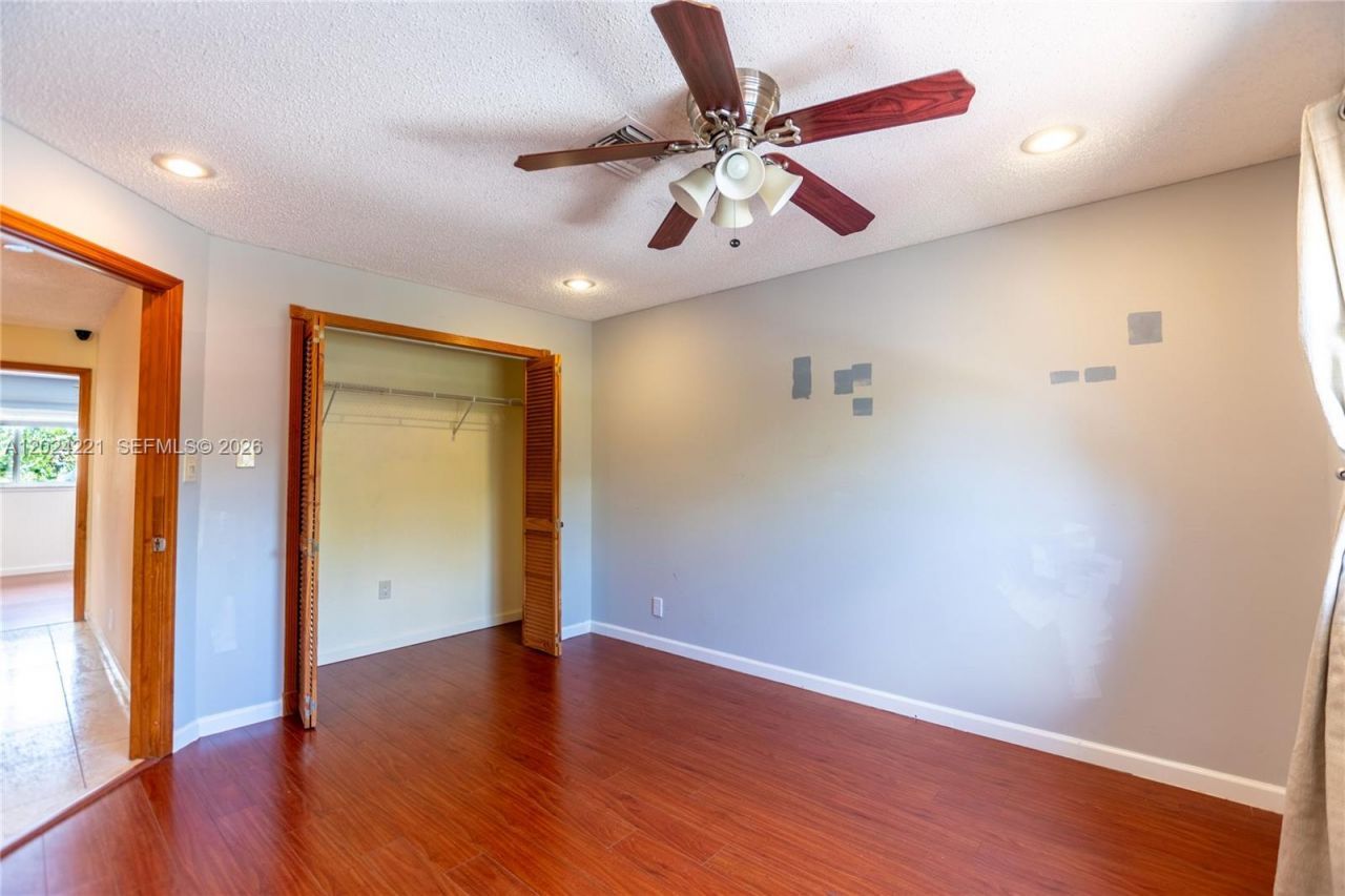 9803 NW 37th St, Sunrise, FL 33351 Photo