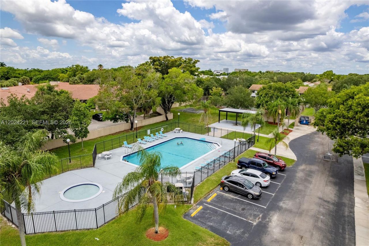 9803 NW 37th St, Sunrise, FL 33351 Photo