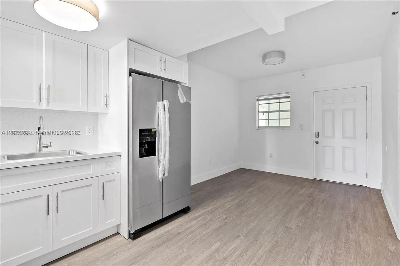 1351 SW 4th St , Unit 8, Miami, FL 33135 Photo