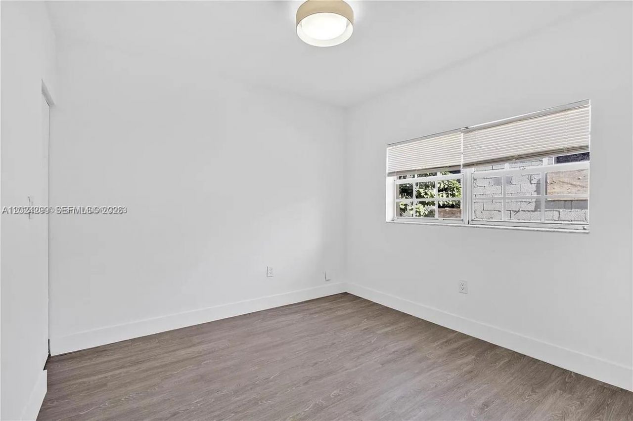 1351 SW 4th St , Unit 8, Miami, FL 33135 Photo