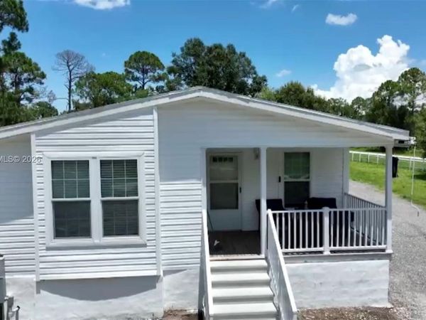725 N Willows St , Clewiston, FL 33440