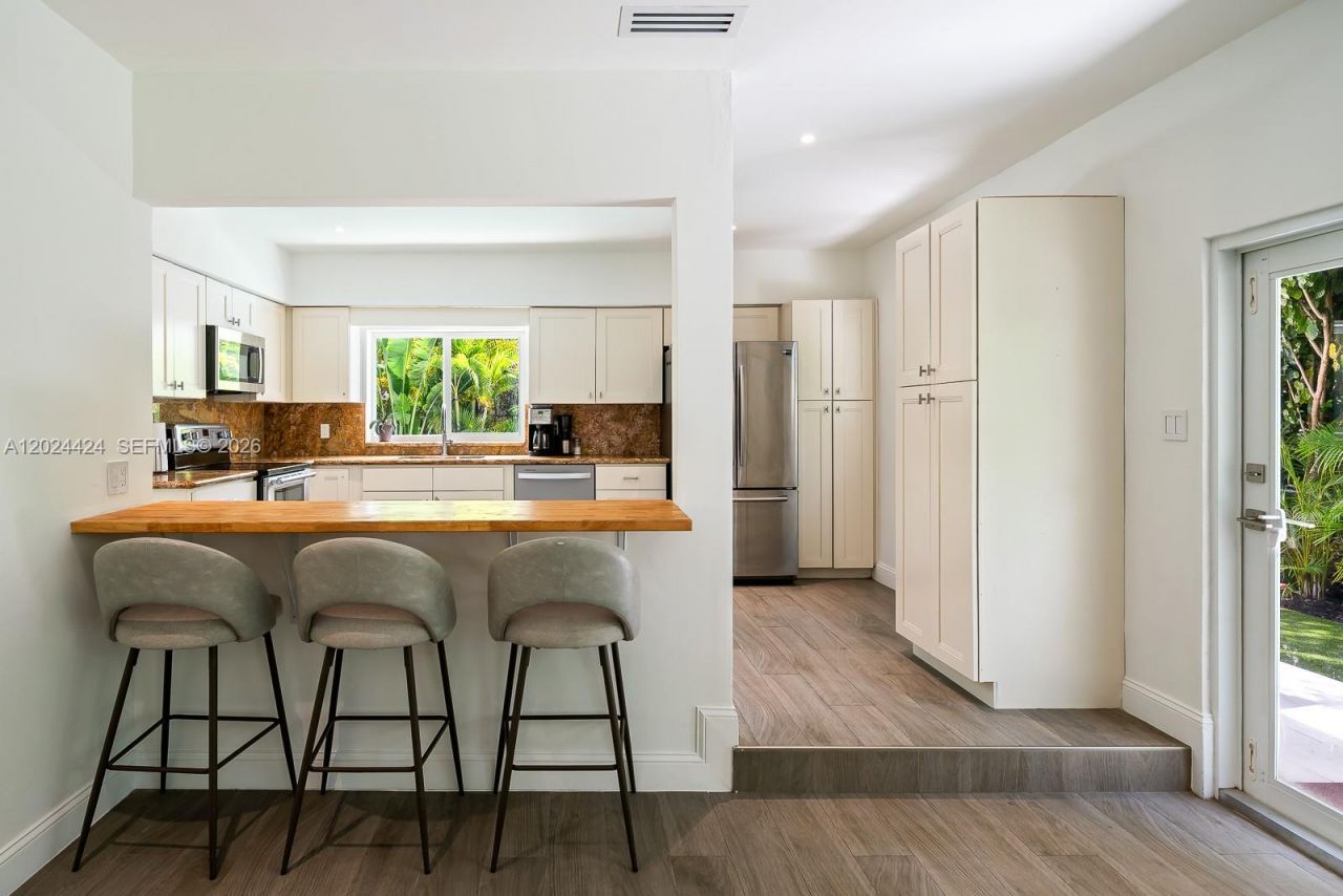 2508 Anderson Rd , Coral Gables, FL 33134 Photo